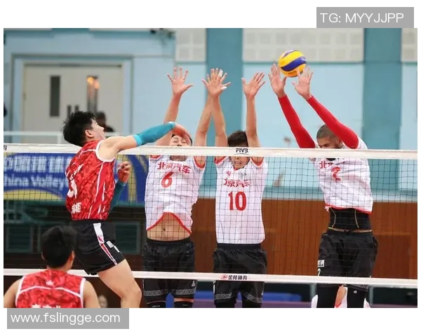 排球战术分析：北京排球队荣膺全国第二名的背后故事与策略探讨