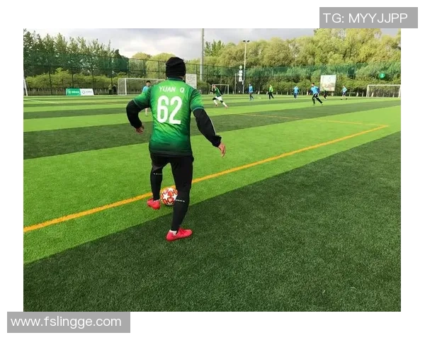 足球明星玉瓜茵的传奇故事与场上风采揭秘 足球明星玉瓜茵的传奇故事与场上风采揭秘